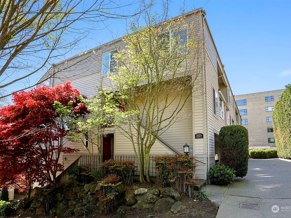 202 W Olympic Place Unit 401, Seattle, Wa 98119 