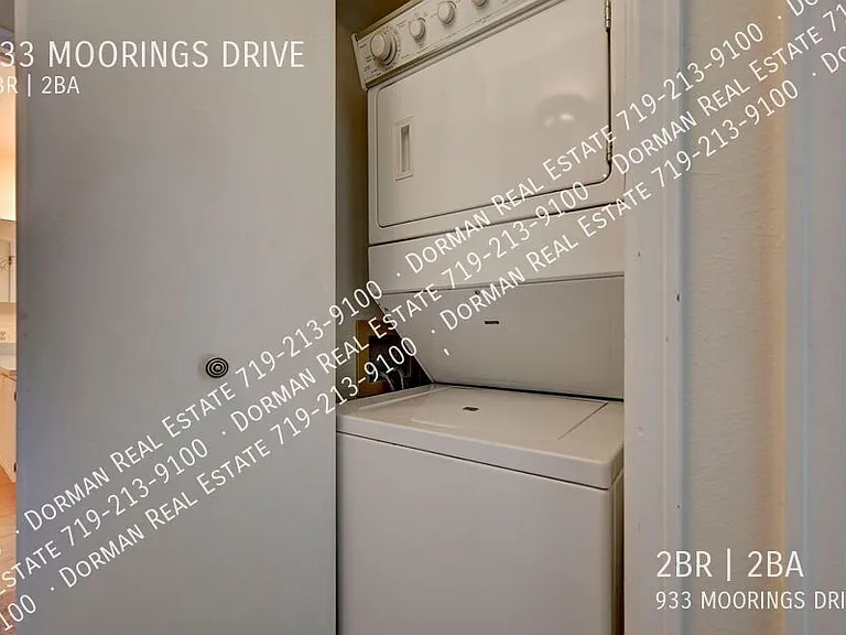 933 Moorings Dr — Photo 14