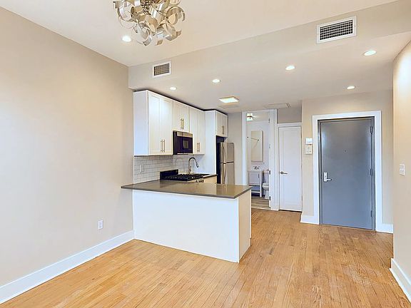 5th image of 30 Scholes St #4A