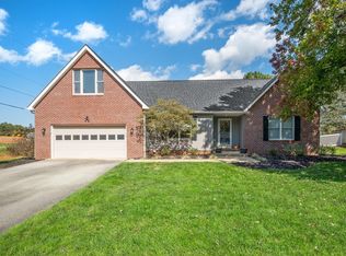 2404 Davis Rd, Waynesboro, VA 22980