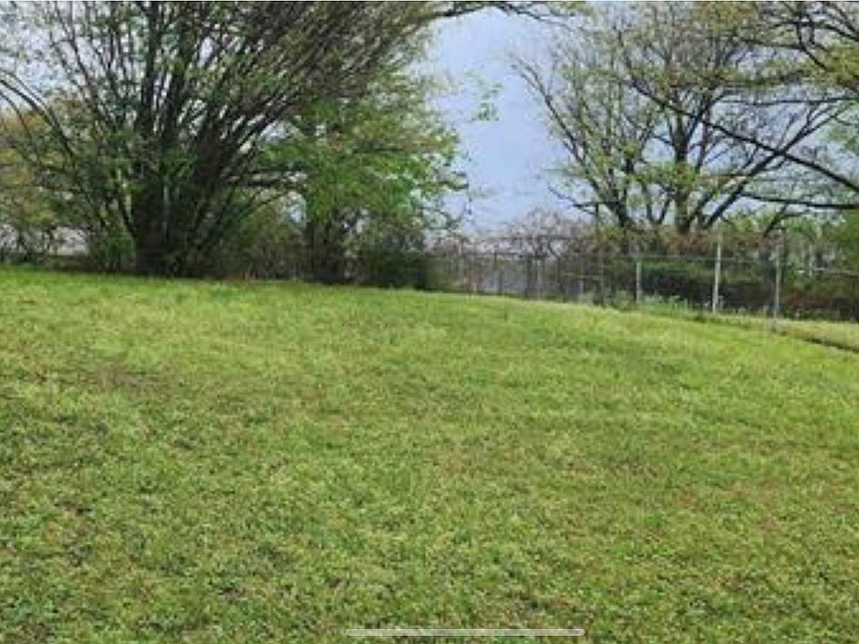 2nd image of 222 Delta Rd