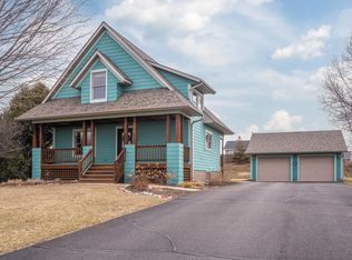 318 Meadow Lark Ln, Osceola, WI 54020