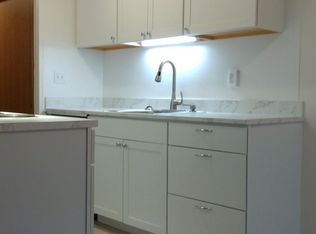 918 N 95th St, Seattle, WA 98103