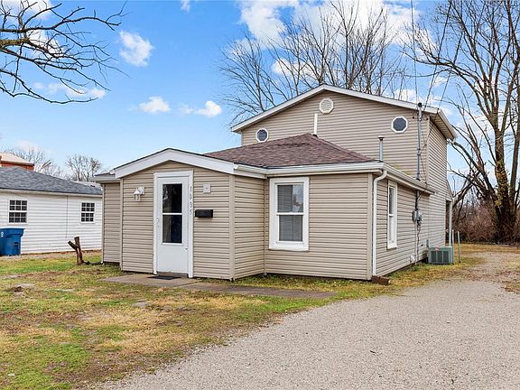 4th image of 1035 Oakwood Ave