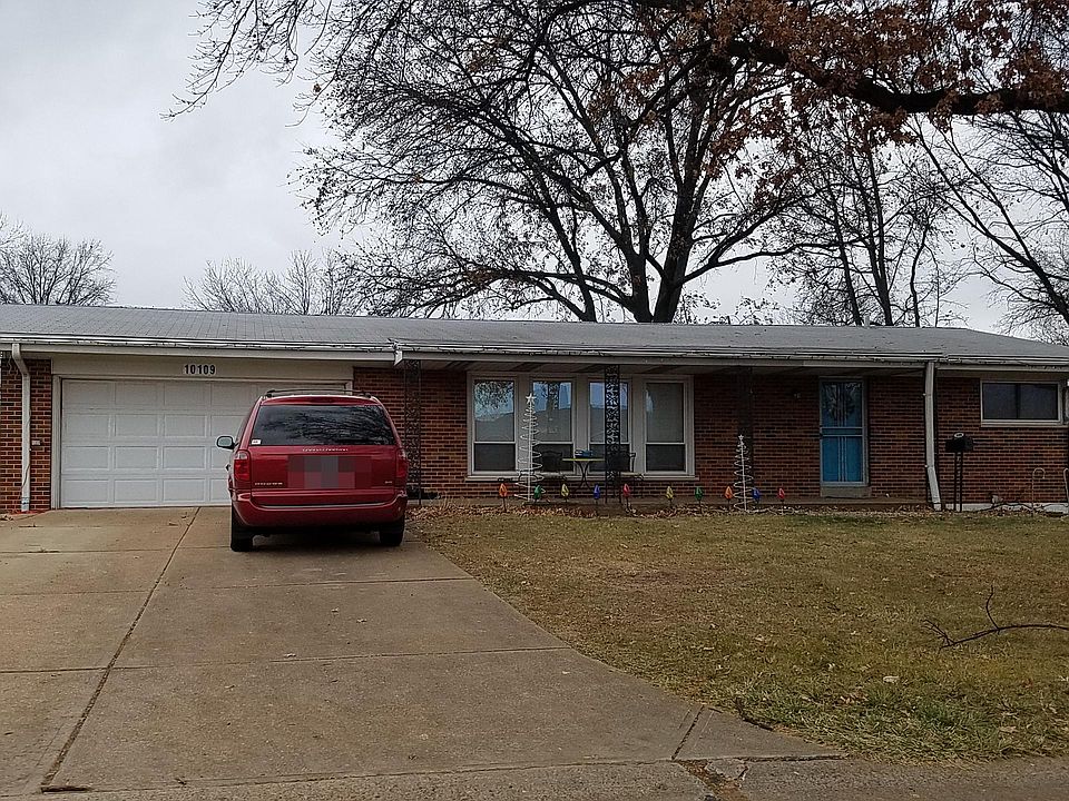 1st image of 10109 Pinehurst Dr