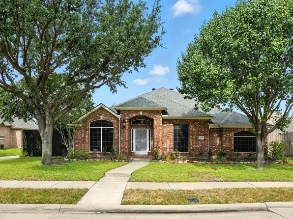 6605 Oxford Ln, The Colony, TX 75056