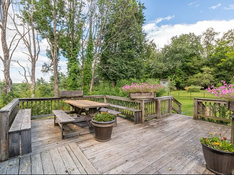 17 Gebig Rd #1 — Photo 2