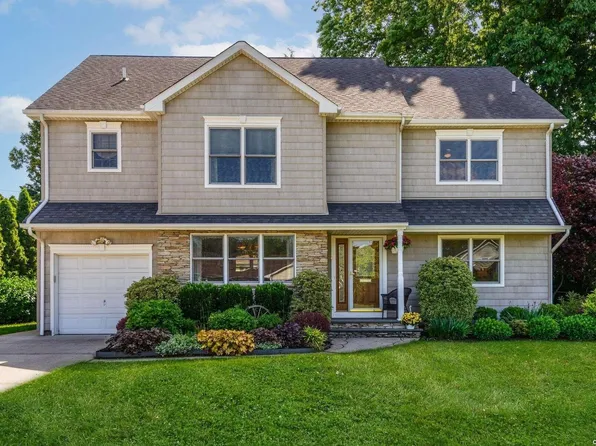 3 Jackson Street, Garden City, NY 11530