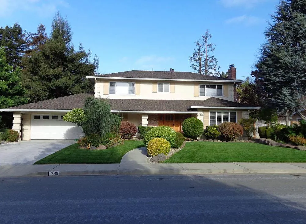 745 Posada Way photo 1