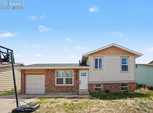 6711 Noble St, Colorado Springs, CO 80915