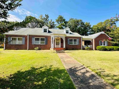 228 N 3rd St, Selmer, TN, 38375