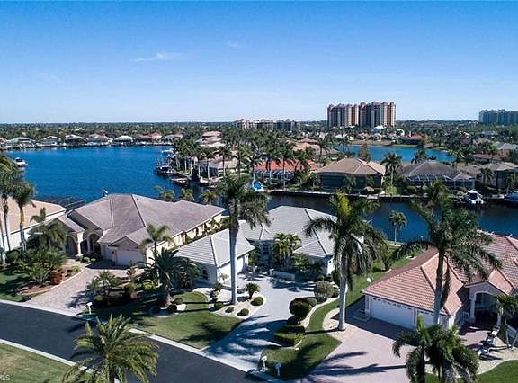 2nd image of 5701 Harbour Preserve Cir