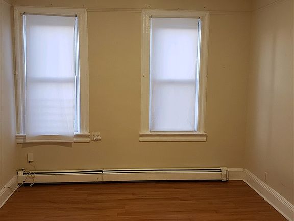 4th image of 20 Wallis Ave
