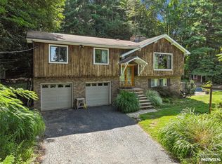 13 Winter Ter, Mahwah, NJ 07430