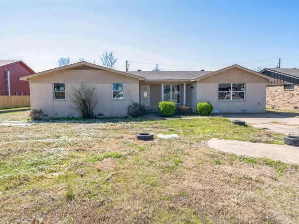 1007 Stone St, Jacksonville, AR 72076