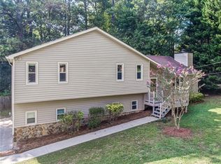 6681 Fairway Ridge Dr, Douglasville, GA 30134