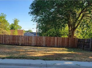 664 Cliff St, Lander, WY 82520