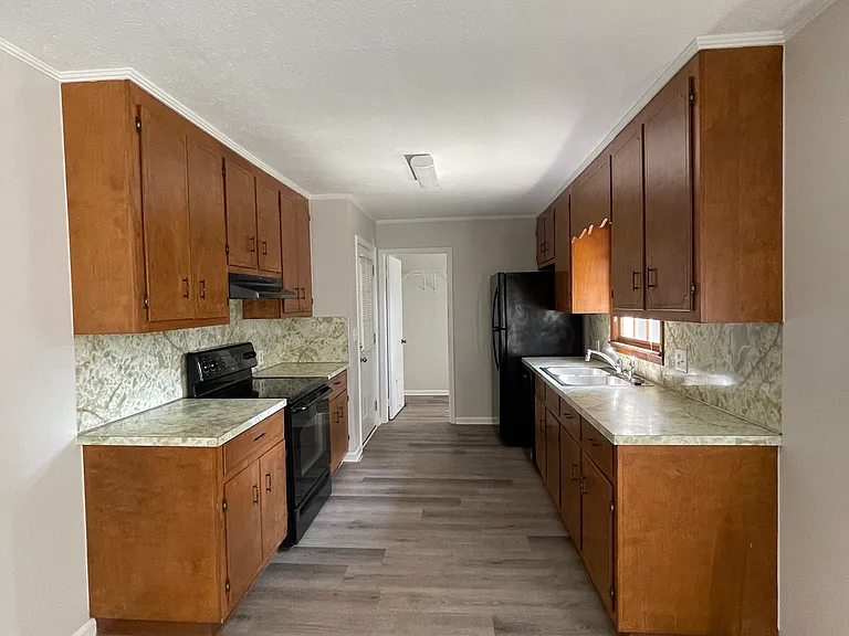 321 Cook St — Photo 4