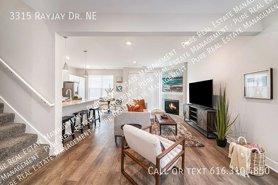 The Oscal | Three Bedroom Townhome — Photo 4
