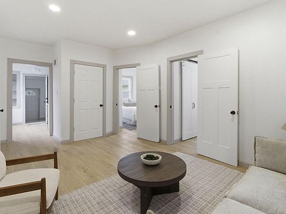 5th image of 3415 Pierce BOULEVARD