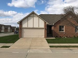 13753 Treeland Dr, Shelby Township, MI 48315