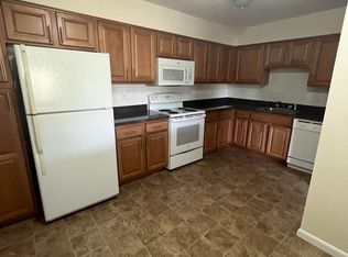 2 April Ln APT 34, Lexington, MA 02421