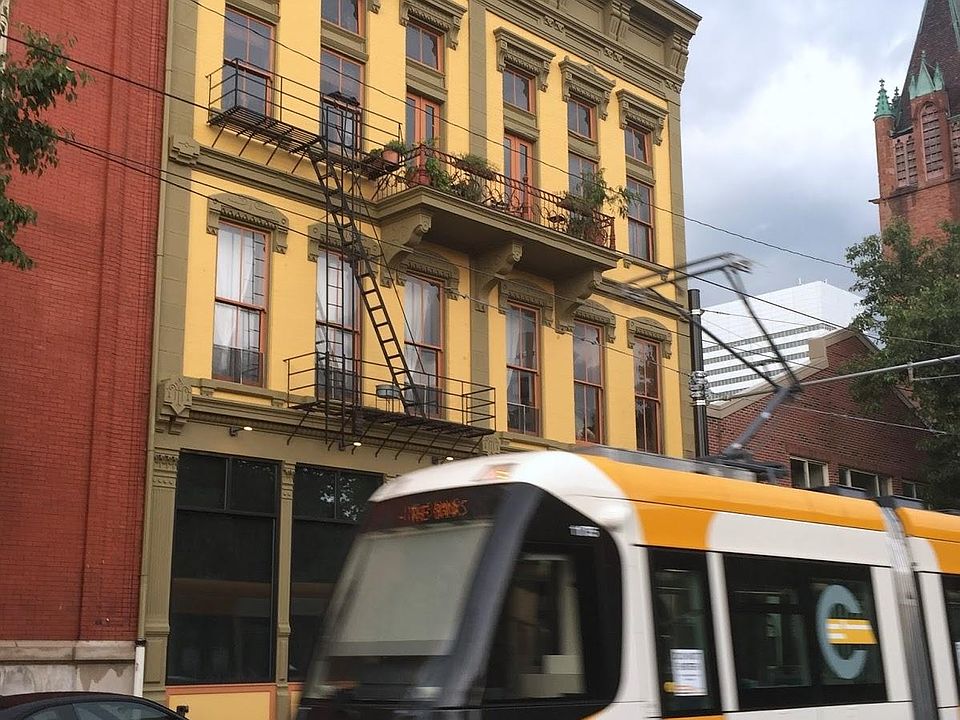 1st image of 1222 Race St