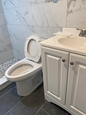 Rented by Voro, LLC | media 18