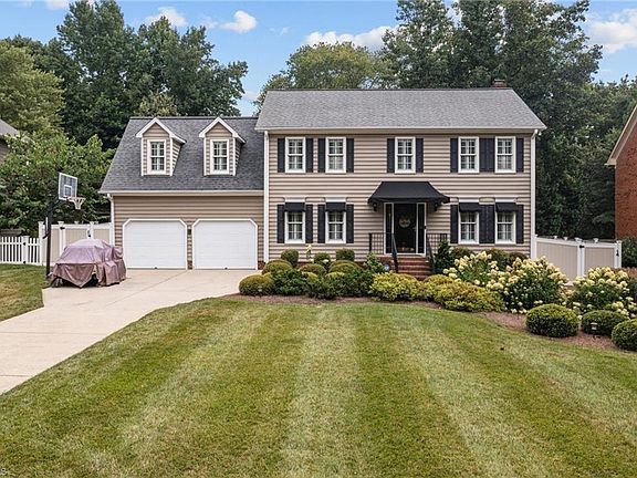 2nd image of 2616 Baytree Dr