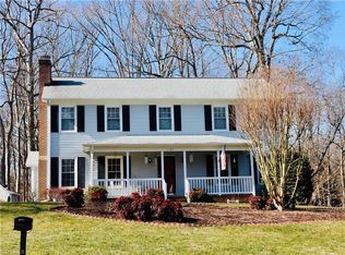 1108 Edinburgh Dr, Jamestown, NC 27282