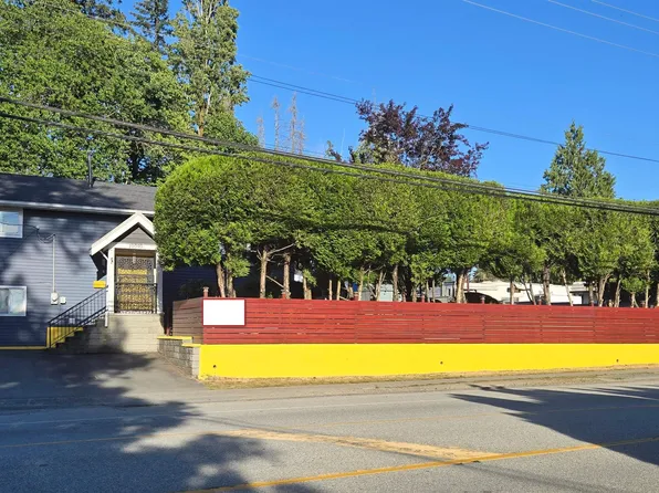 10090 140th St, Surrey, BC V3T 4M9