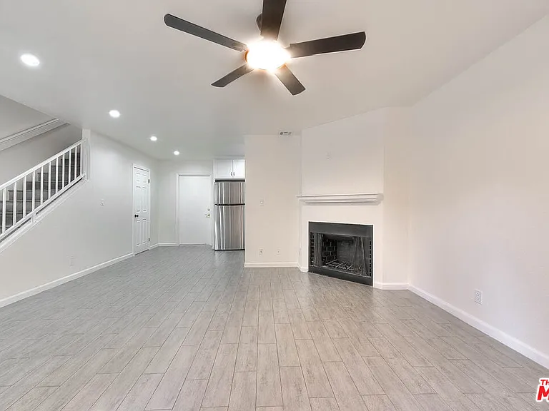 13810 Funston Ave — Photo 4