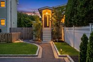 photo property thumbnail