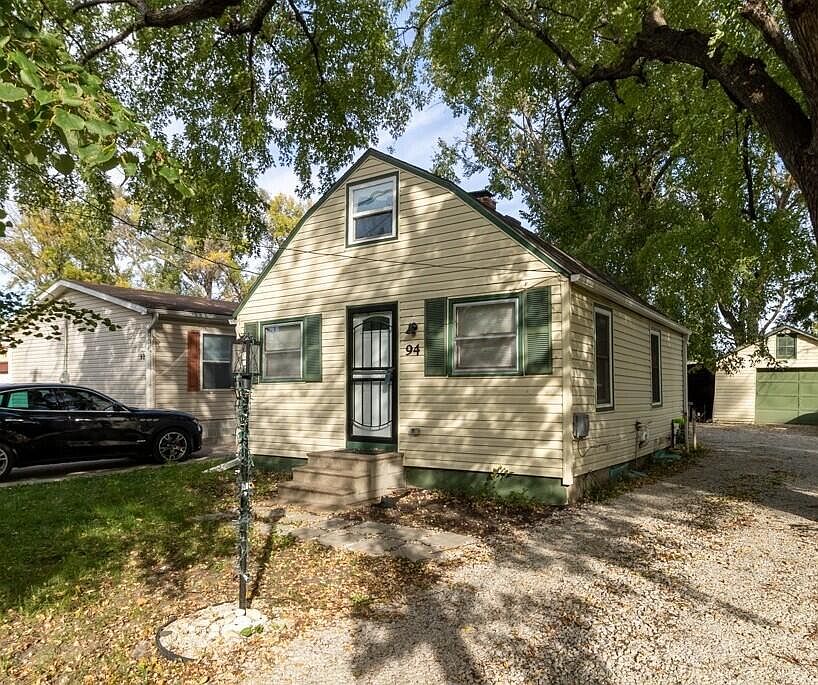 1st image of 94 Huron Cir