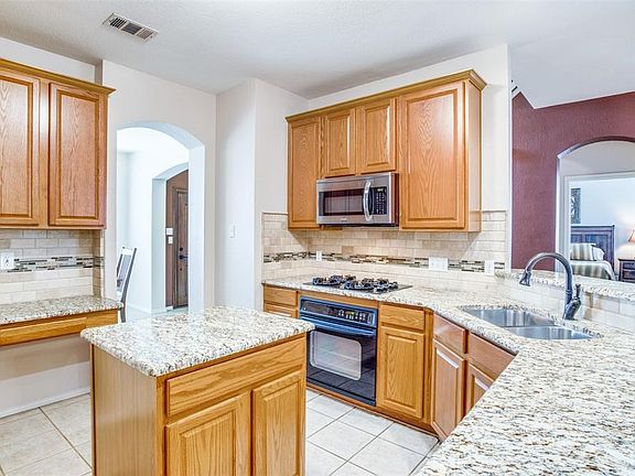 5th image of 5620 Green Hollow Ln
