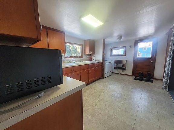 5th image of 512 Hiland Ave