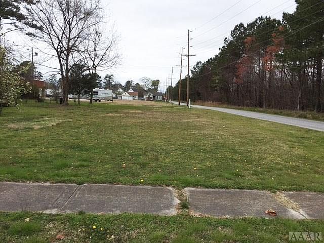 1st image of 917 1st St