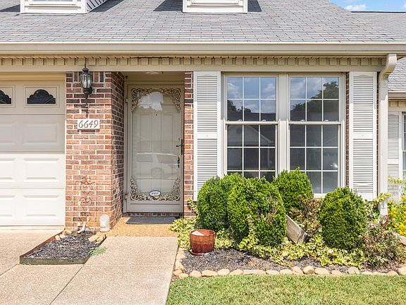 3rd image of 6649 Hickory Manor Cir