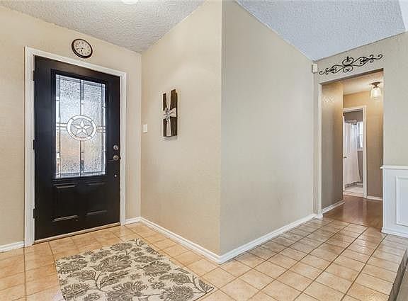 5th image of 206 Hilltop Dr