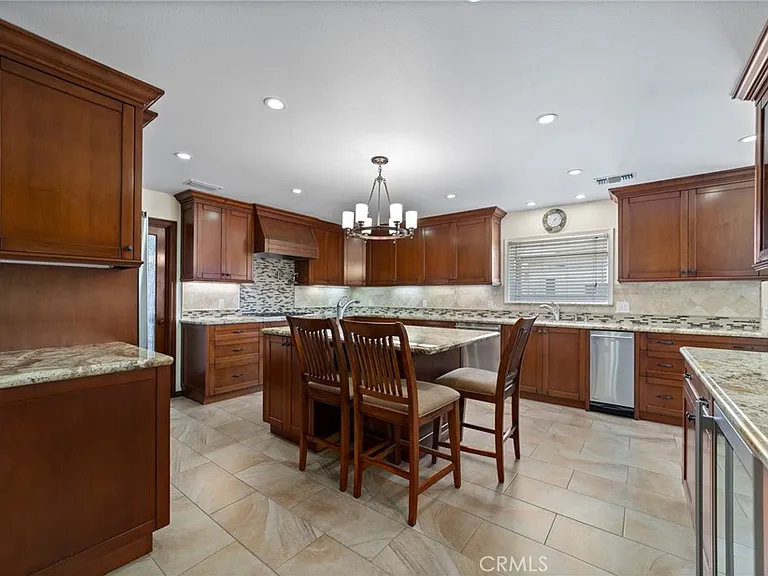 963 E Meda Ave — Photo 9