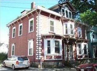 26 Ash St, Lowell, MA 01852