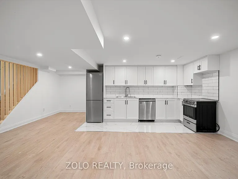 278 Alex Doner Dr #LOWER — Photo 4
