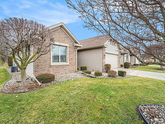 4th image of 1215 Copley Ct