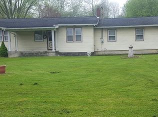 556 Griffith Rd, New Stanton, PA 15672