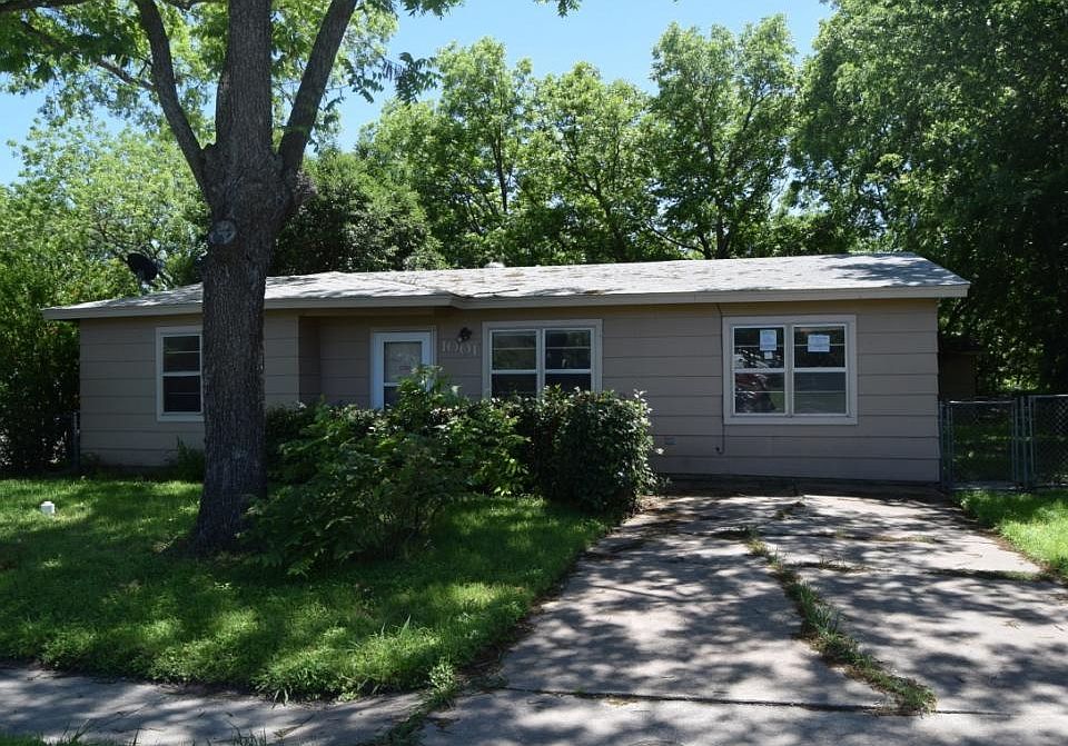 1st image of 1001 Curry Ave