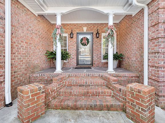 2nd image of 114 Augusta National