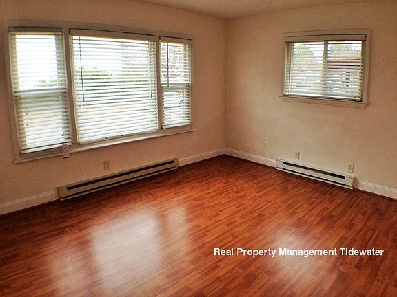 2nd image of 1806 Bracey St APT 1