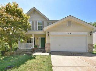576 Elm Crossing Ct, Ballwin, MO 63021