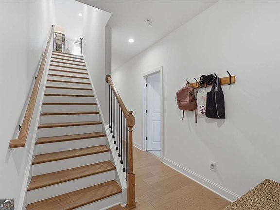 5th image of 4236 Baden Aly