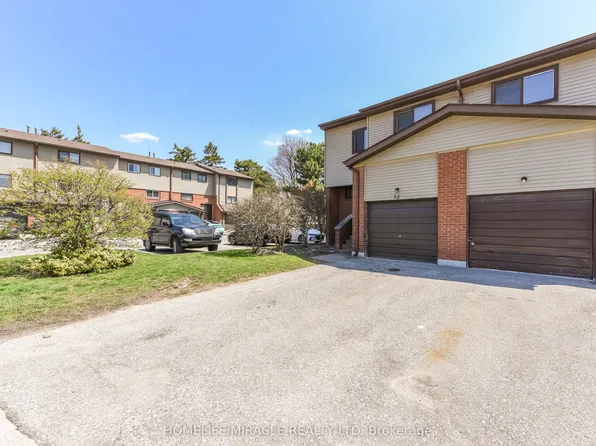 72 Carleton Pl #72, Brampton, ON L6T 3Z4
